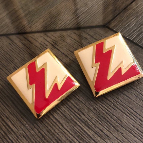 Vintage Lightening Zig Zag Red & Ivory Clip Earrings - Picture 2 of 12